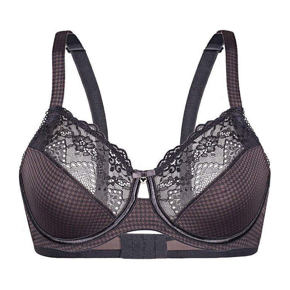 Full-Figure Lace Bra — luxury lingerie, hand-picked by Karina | Dentelle Karina